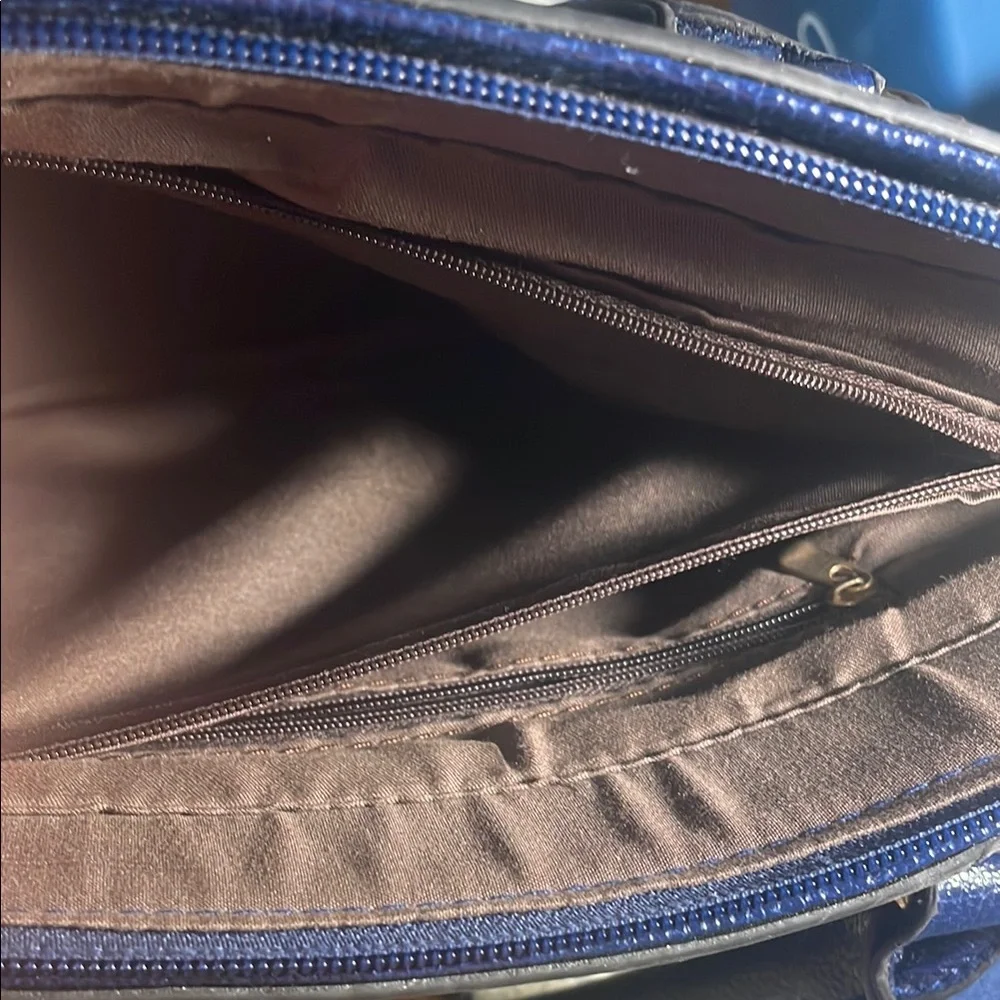 Carla Faustini Blue Textured Leather Convertible Purse - Picture 5 of 8